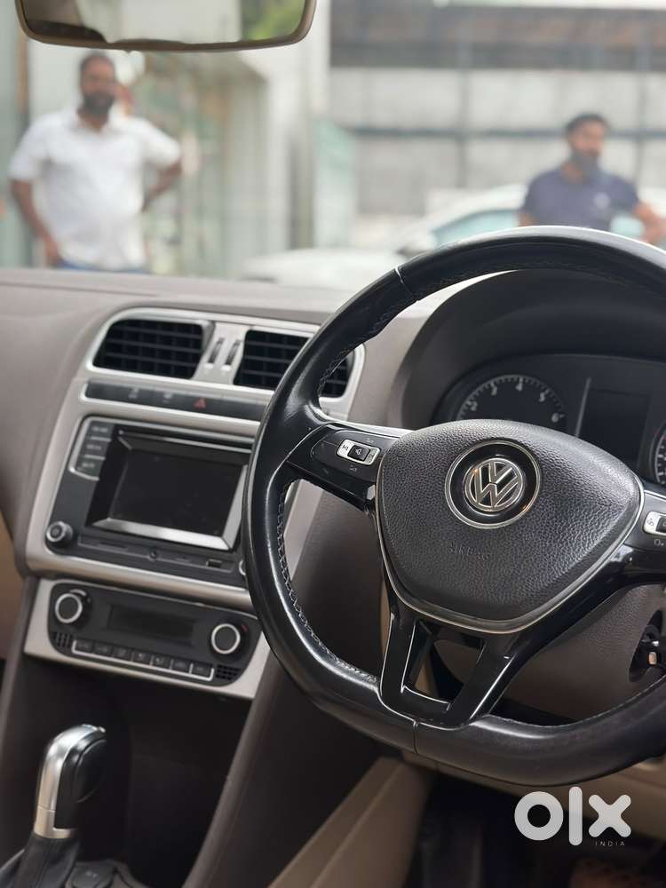 Volkswagen Vento 1.2 Tsi Highline Plus At, 2016, Petrol