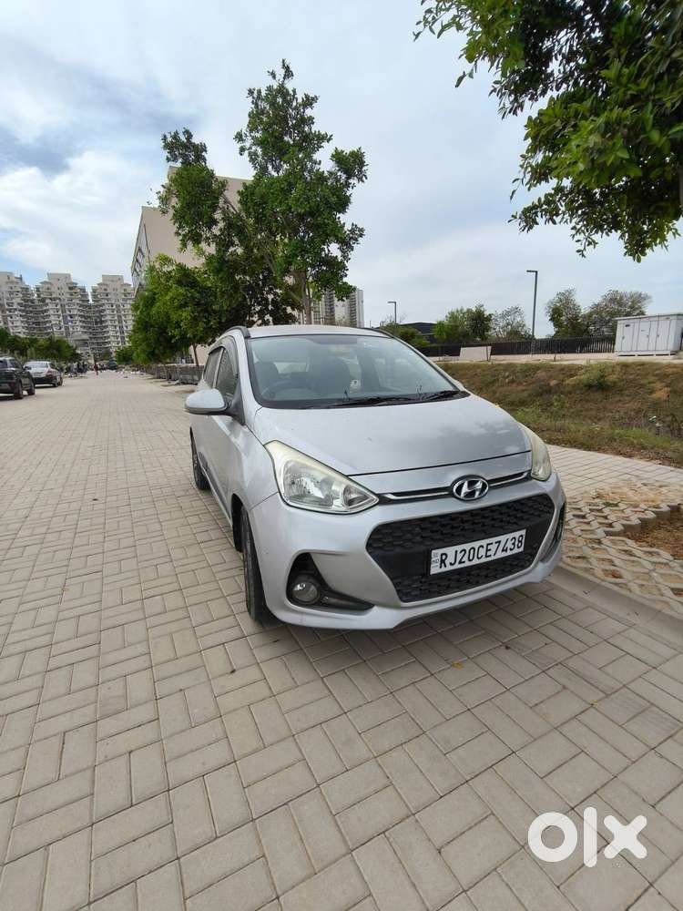 Hyundai Grand I10 Asta Top Model 2017 Petrol Variant