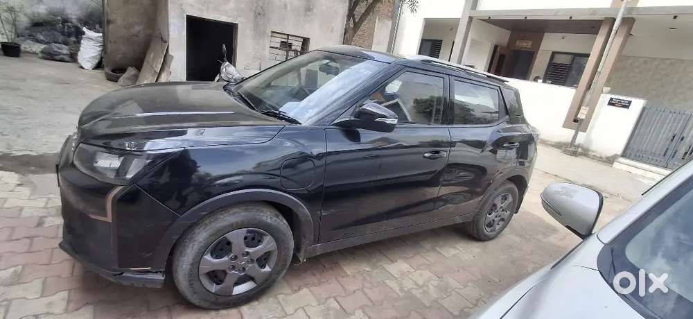 Mahindra Xuv400 2024 Electric 65000 Km Driven