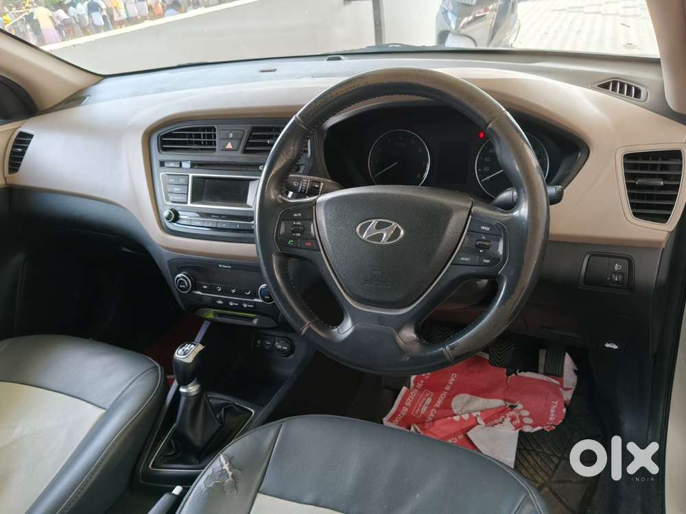 Hyundai I20 Petrol Sportz 2015 2nd Owner