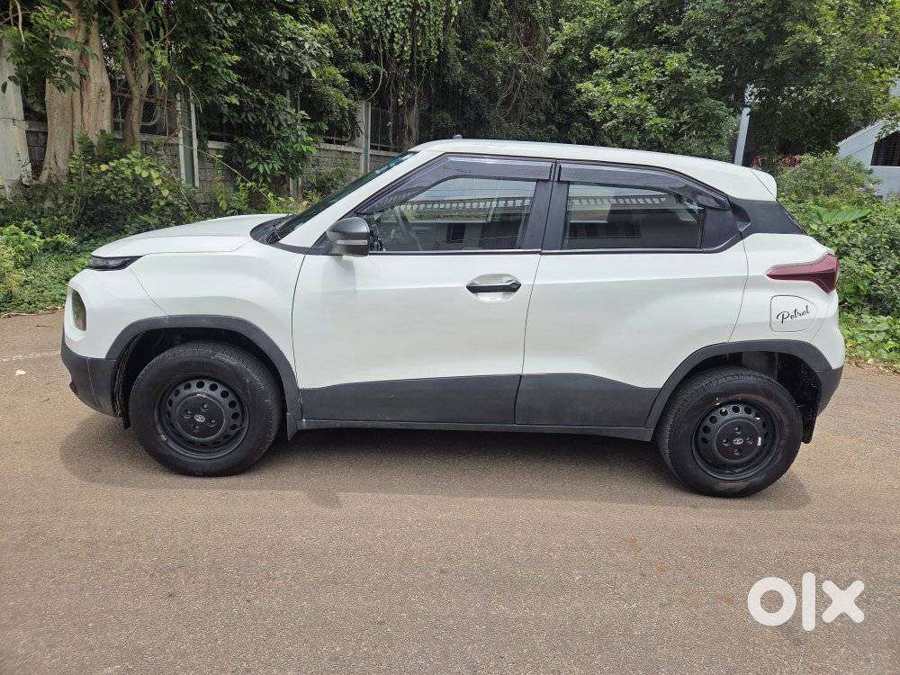 Tata Punch Creative, 2023, Petrol