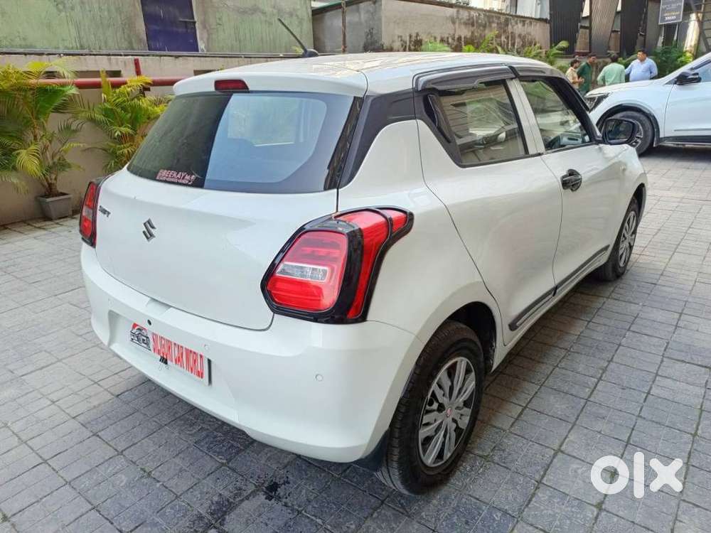 Maruti Suzuki Swift 1.2 Lxi (o), 2022, Petrol