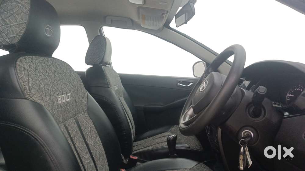 Tata Bolt Revotron Xt, 2015, Petrol