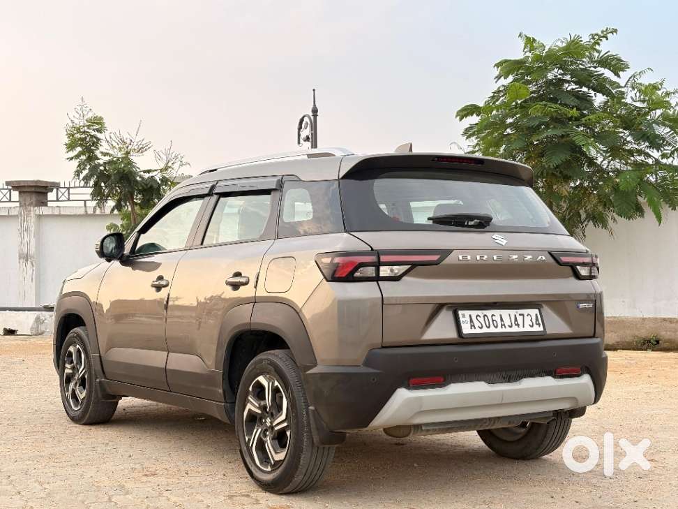 Maruti Suzuki Brezza 1.5 Zxi Plus Smart Hybrid, 2023, Petrol