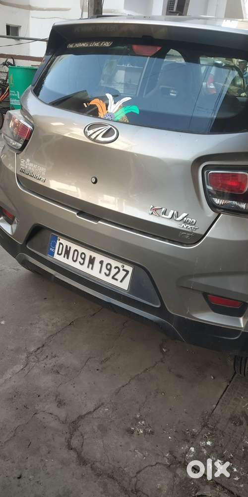Mahindra Kuv 100 Petrol 2017 In V Good Condition