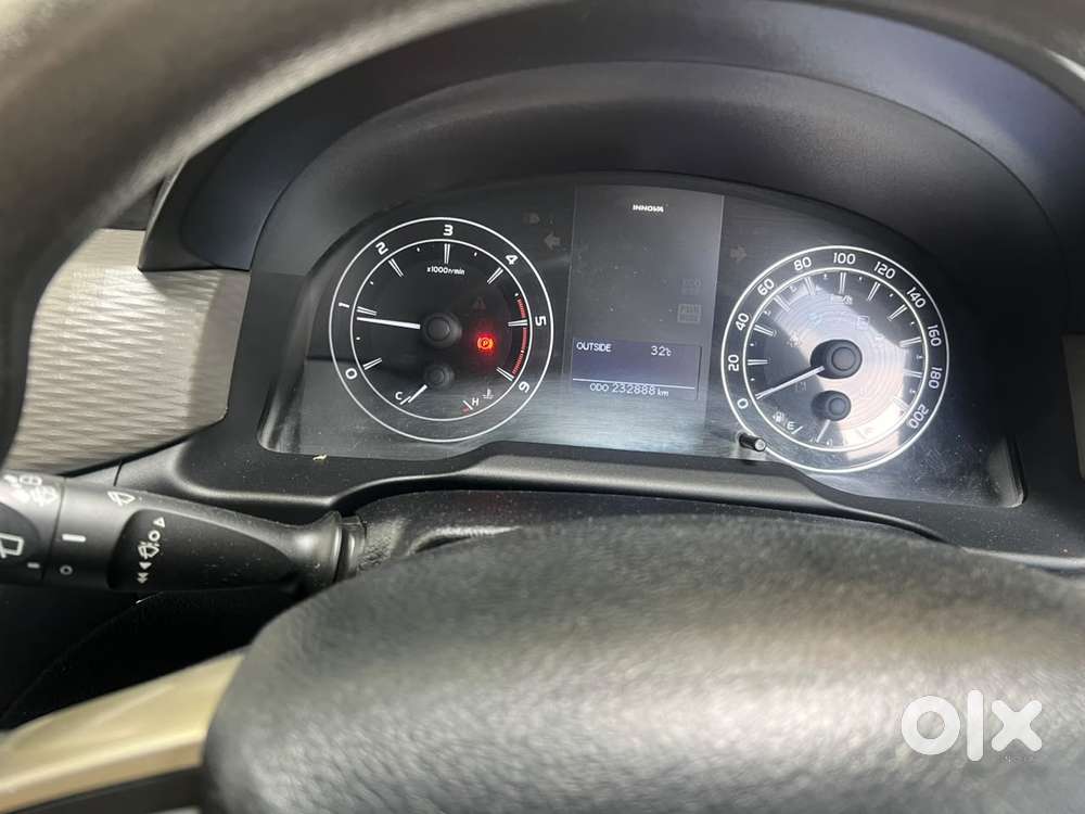Toyota Innova Crysta 2.4 G Mt 7 Str, 2016, Diesel
