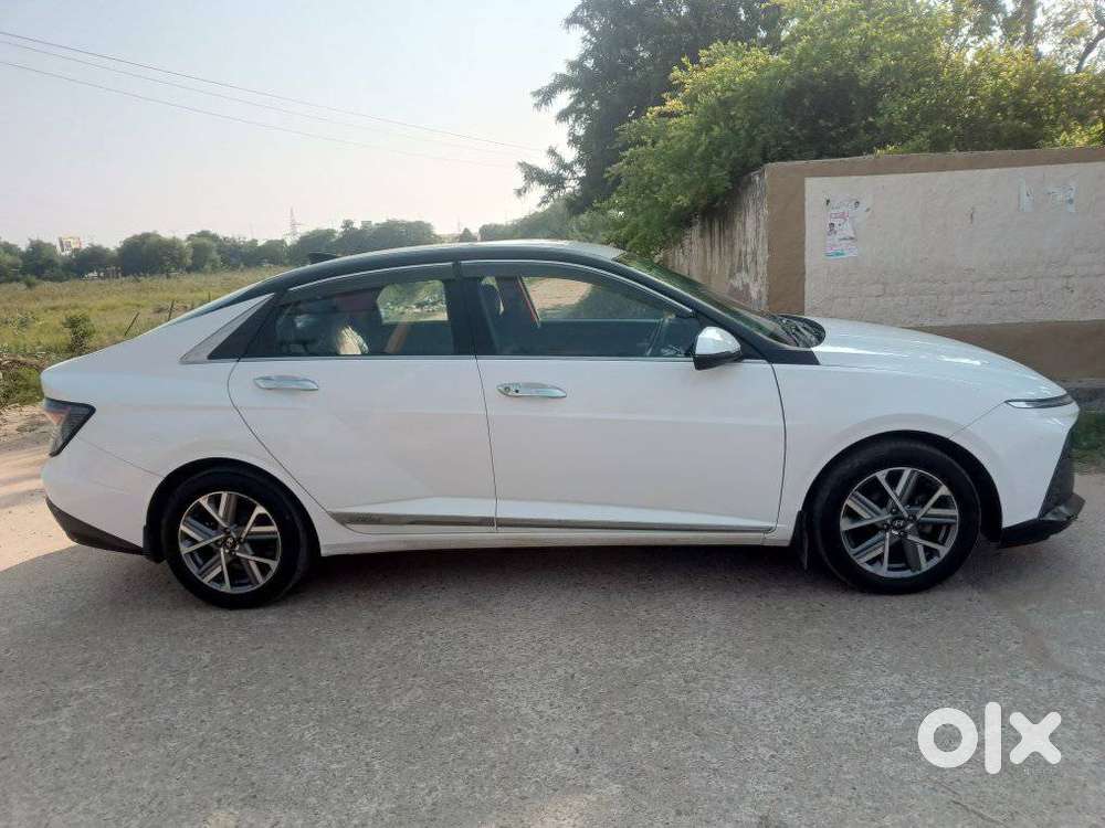 Hyundai Verna Sx 1.5 Petrol Ivt, 2023, Petrol