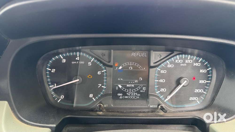 Tata Punch 1.2 Revotron Creative Dual Tone, 2022, Cng & Hybrids