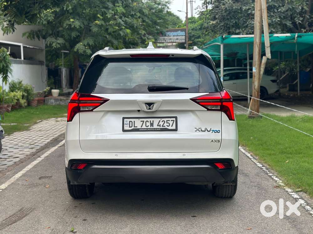 Mahindra Xuv700 2.0 Ax 5 Petrol Mt Str, 2024, Petrol
