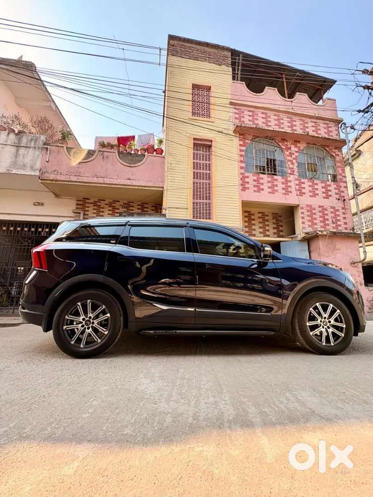 Mahindra Xuv700 2023 Diesel 37000 Km Driven