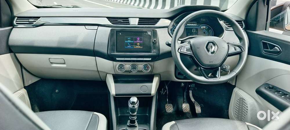 Renault Triber Rxt, 2022, Petrol