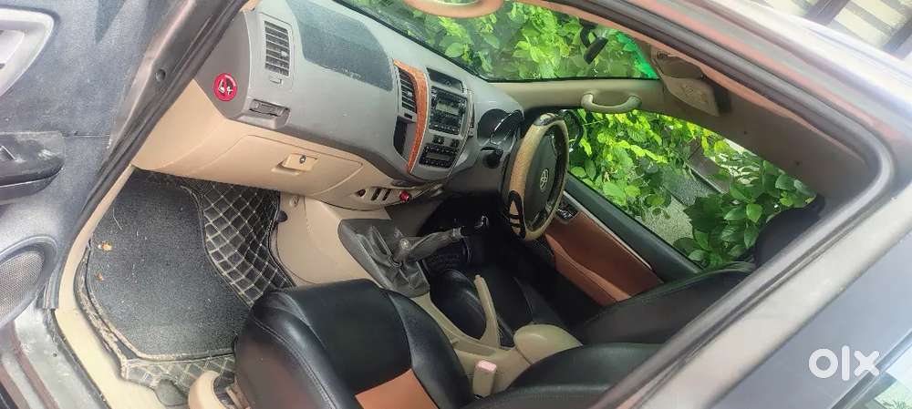 Toyota Fortuner 2010 Limited Edition