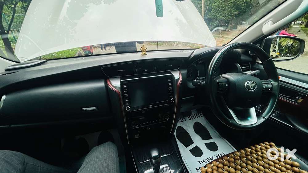 Toyota Fortuner Legender 2022