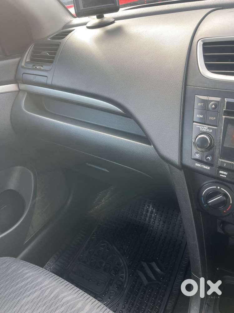 Maruti Suzuki Swift Vxi Optional, 2016, Petrol