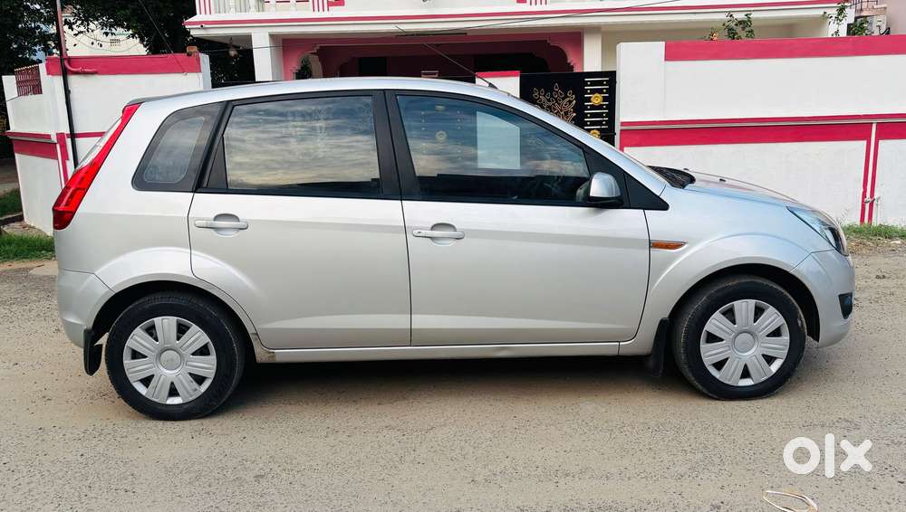 Ford Figo 2010-2012 Diesel Zxi, 2012, Diesel