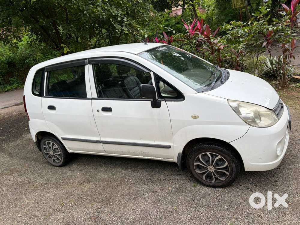 Maruti Suzuki Estilo 2014