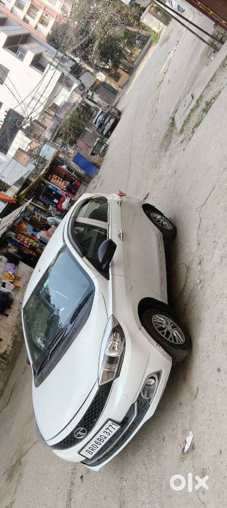 Tata Tiago, 2018, Petrol