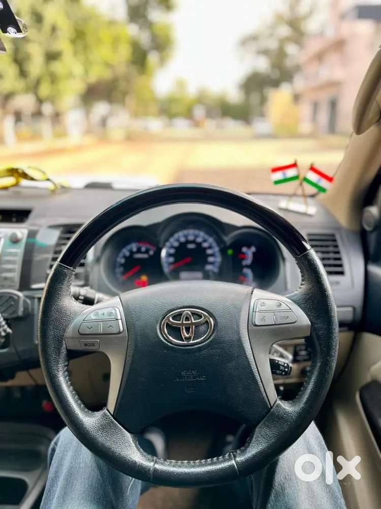 Toyota Fortuner 2015 Diesel 162000 Km Driven