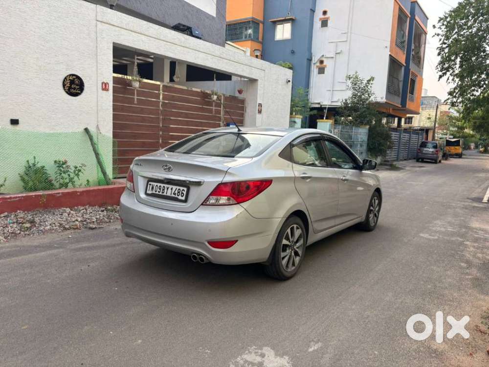 Hyundai Verna Crdi Vgt Sx 1.5, 2014, Petrol