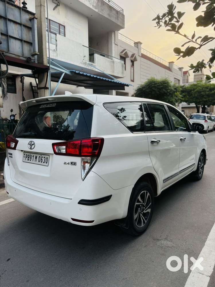 Toyota Innova Crysta [2020-ongoing] 2.4 Gx At 7 Str, 2020, Diesel