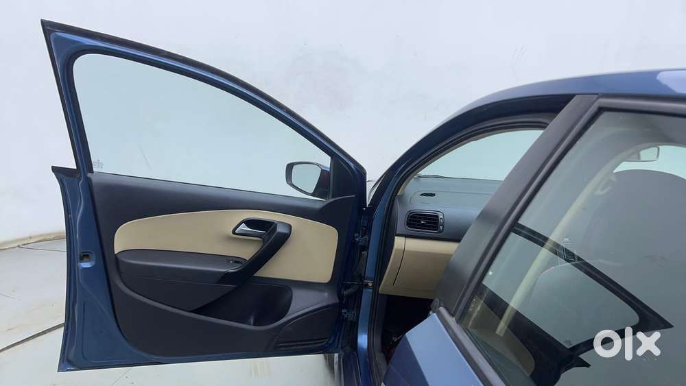 Volkswagen Ameo 1.2 Mpi Highline 16 Alloy, 2016, Petrol