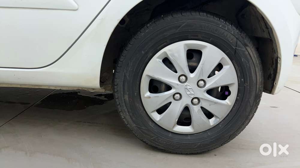 Hyundai I10 Sportz 1.2 Automatic Kappa2, 2012, Petrol