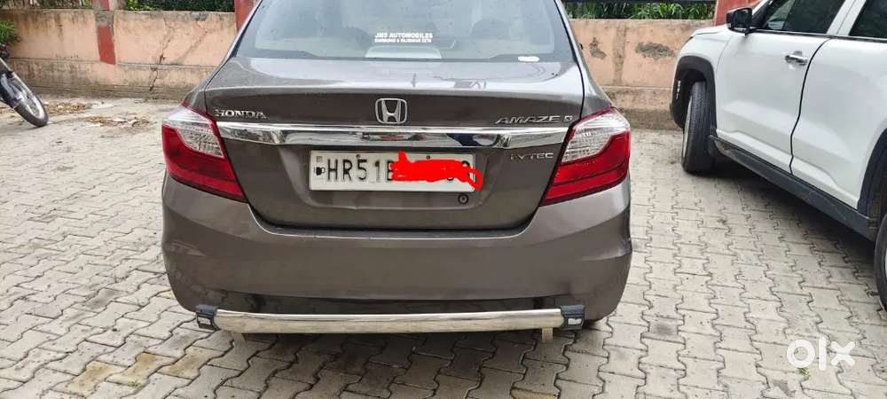 Honda Amaze 2017 Variant - Selling Because I Brought Suv