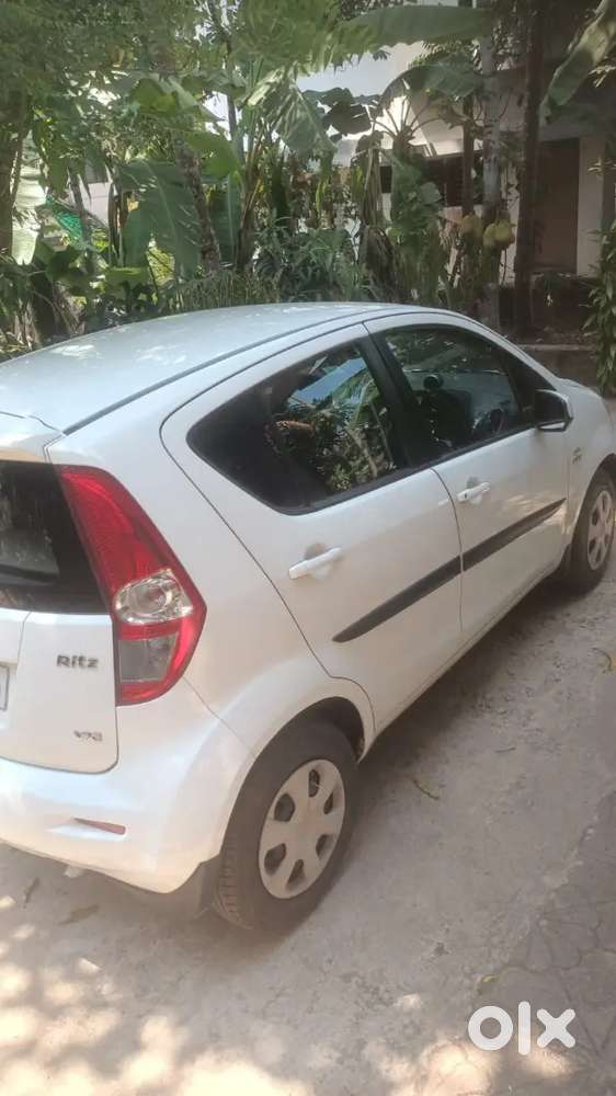 Maruti Suzuki Ritz 2013 Petrol Well Maintained