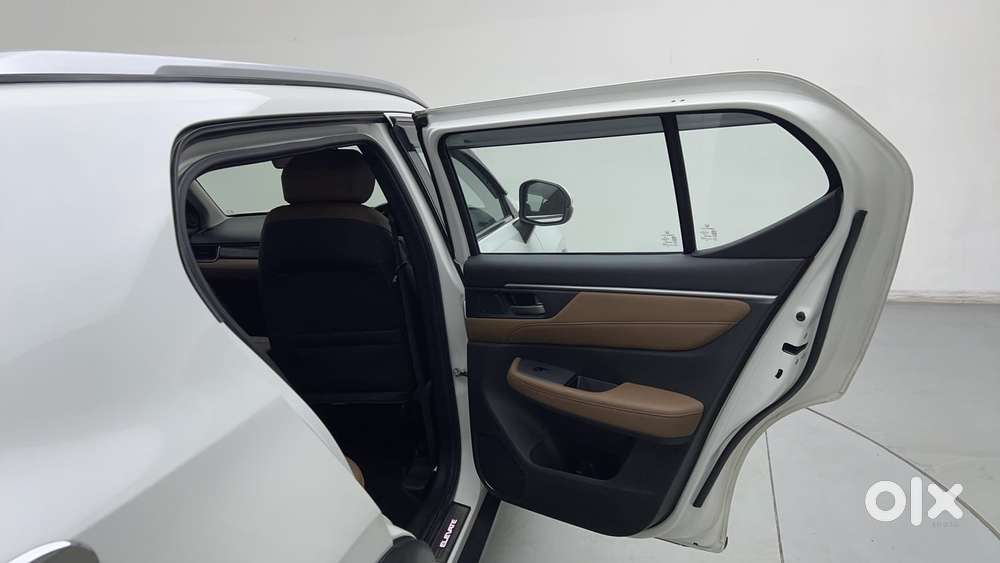 Honda Elevate Zx Cvt, 2023, Petrol