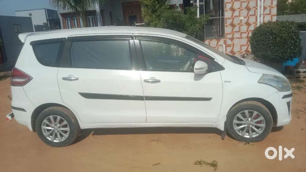 Maruti Suzuki Ertiga 2012 Diesel 90000 Km Driven