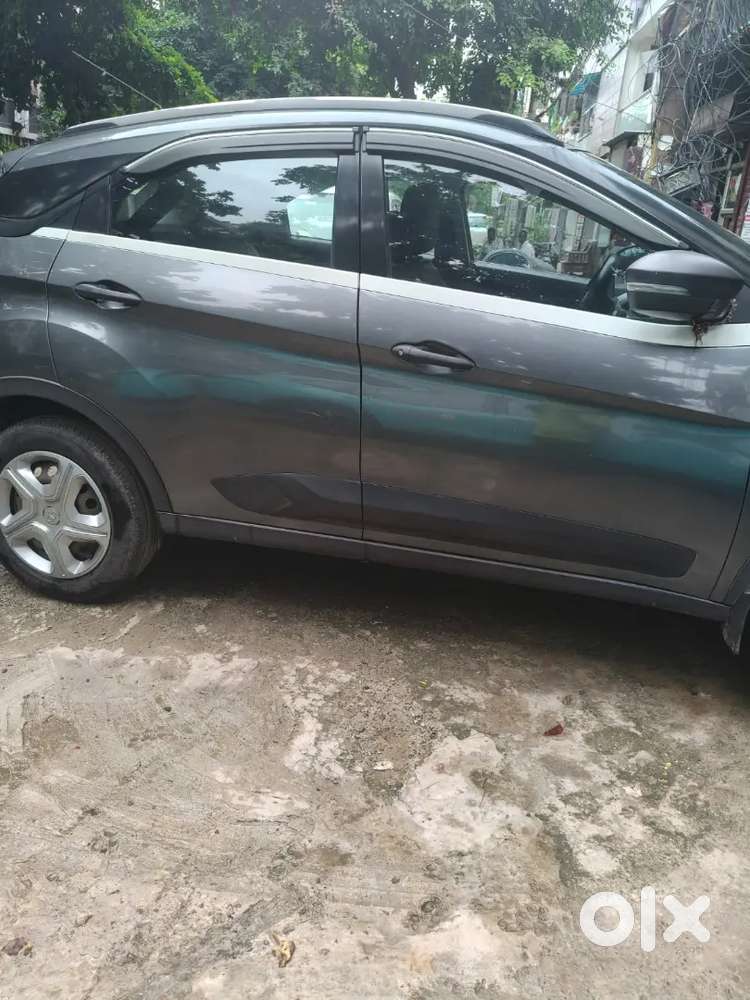 Tata Nexon Diesel Sunroof 2022