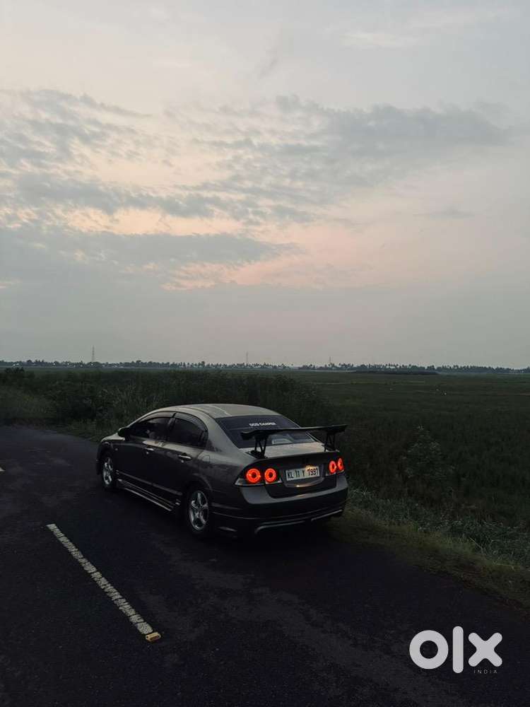 Honda Civic 1.8 Vtec Cng & Petrol Well Maintained