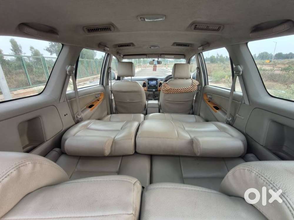 Toyota Innova 2.5 Vx 8 Str, 2009, Diesel