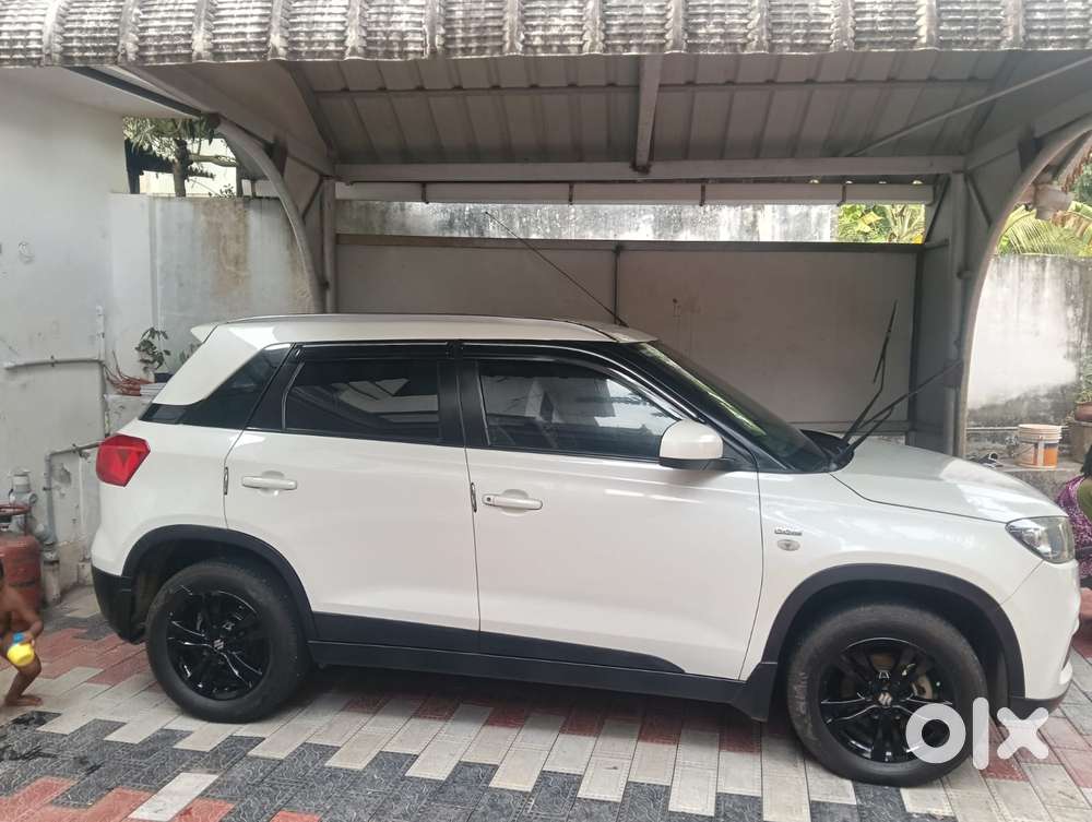 Maruti Suzuki Brezza Zxi Plus At, 2019, Diesel