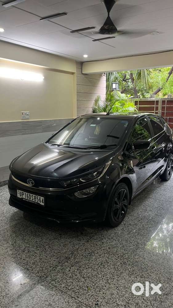 Tata Altroz 2023 Petrol Manual 1.2 Top Model Dark Edition