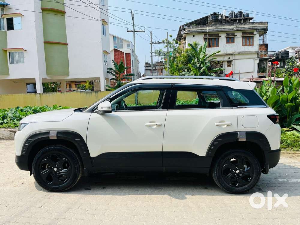 Maruti Suzuki Brezza 1.5 Zxi Smart Hybrid, 2023, Petrol