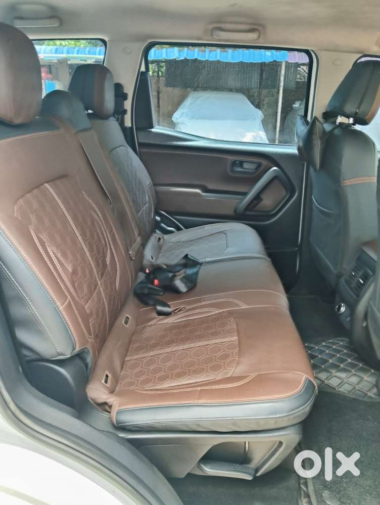 Mahindra Scorpio N Z4 Petrol Mt 7 Str, 2023, Petrol