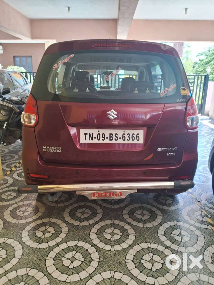 Maroon Clour Ertiga