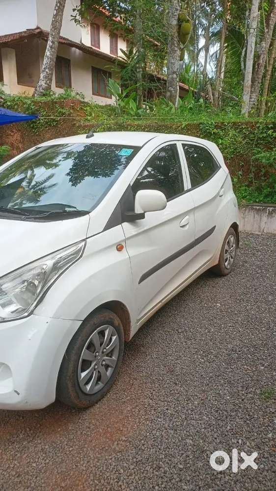 Hyundai Eon 2012 Petrol Well Maintained