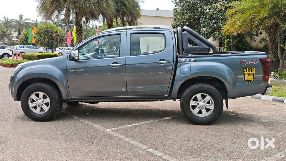 Isuzu V-cross Z 4x4 Mt, 2018, Petrol
