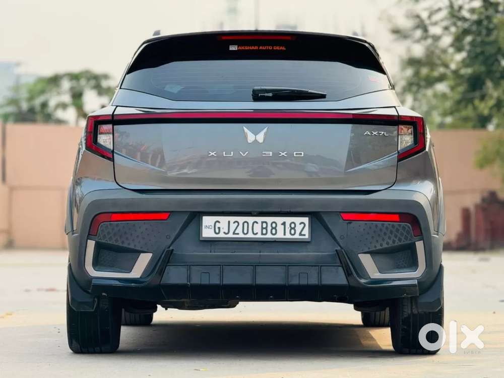 Mahindra Xuv 3xo Ax7 Diesel Mt, 2024, Diesel