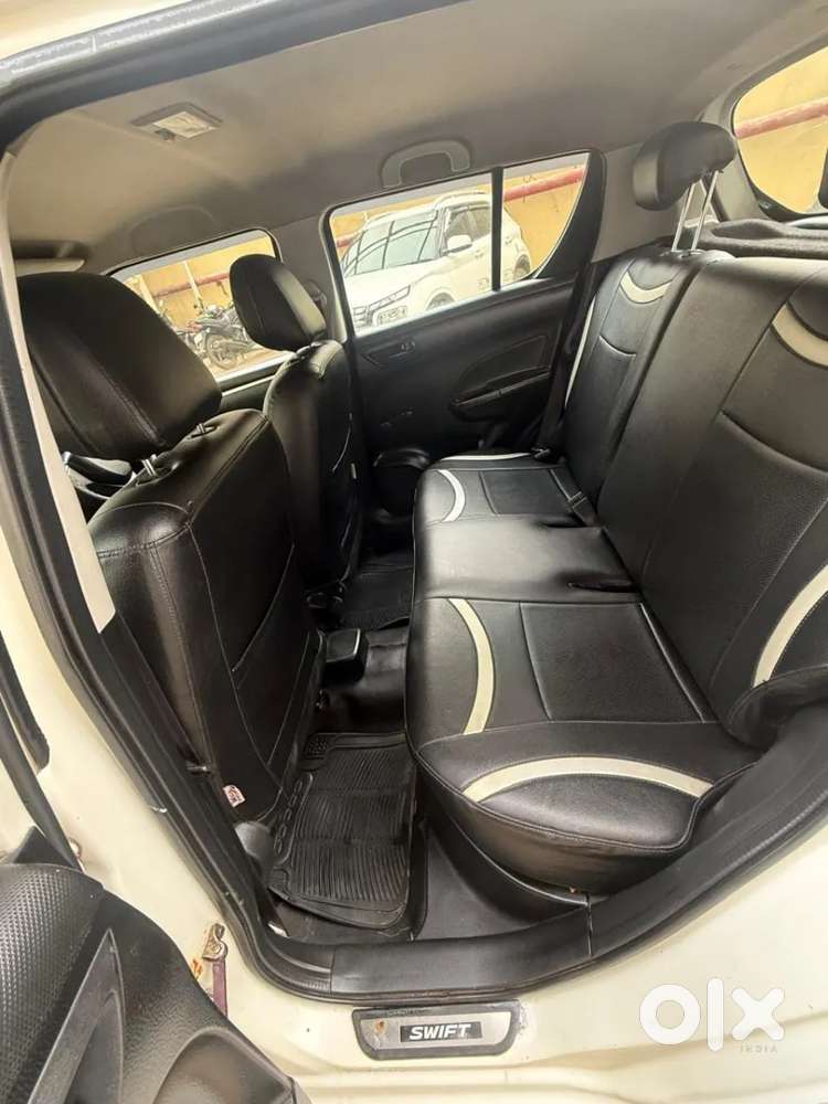 Maruti Suzuki Swift Vxi Optional, 2015, Petrol