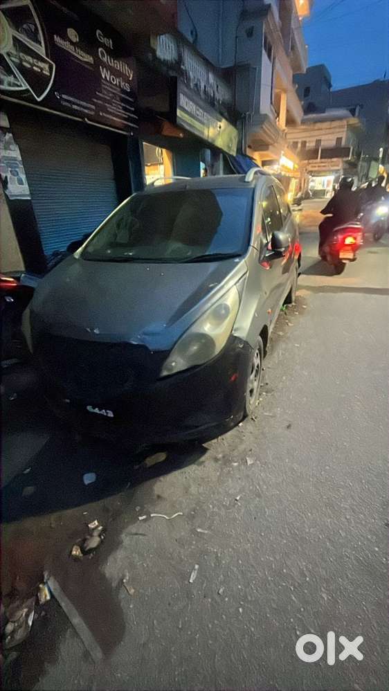 Chevrolet Beat Petrol 2014