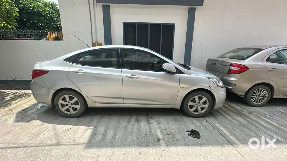 Hyundai Verna 1.6 Vtvt 2012