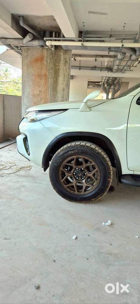 Fortuner4&times;4 At Original Kerala Kl 05,alloys,steering,lexus Taillights,