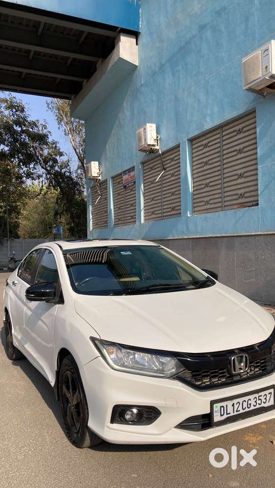 Honda City Vx Optional Sunroof.