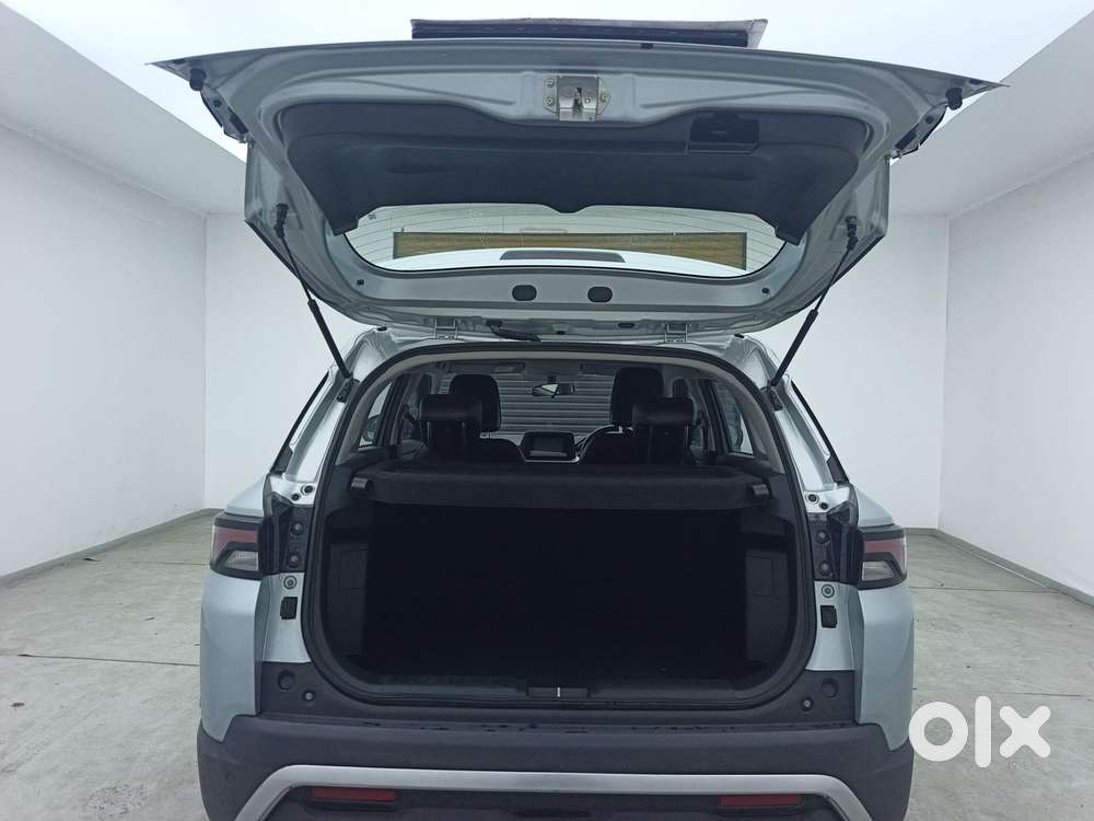 Maruti Suzuki Brezza Vxi At, 2024, Petrol