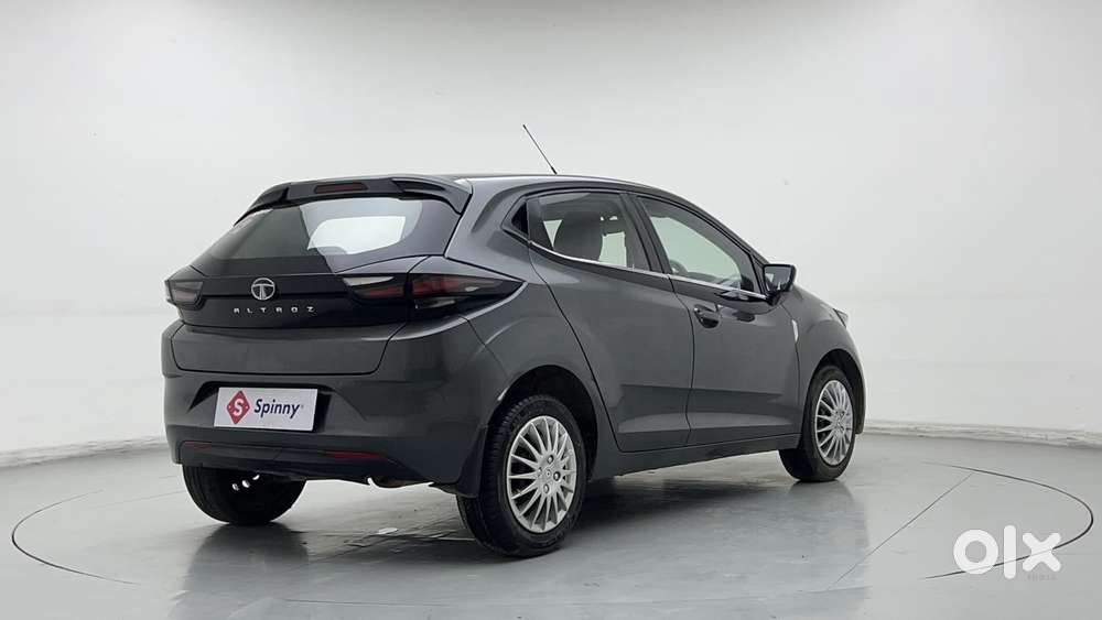 Tata Altroz 1.2 Xm Plus, 2022, Petrol
