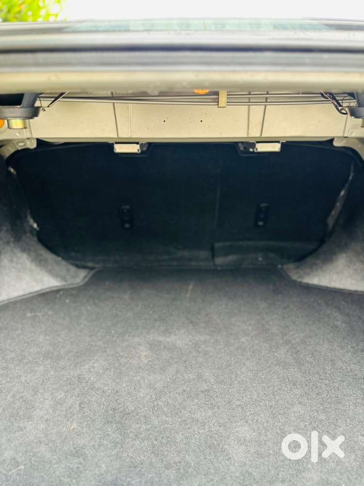 Toyota Car 2013 Petrol