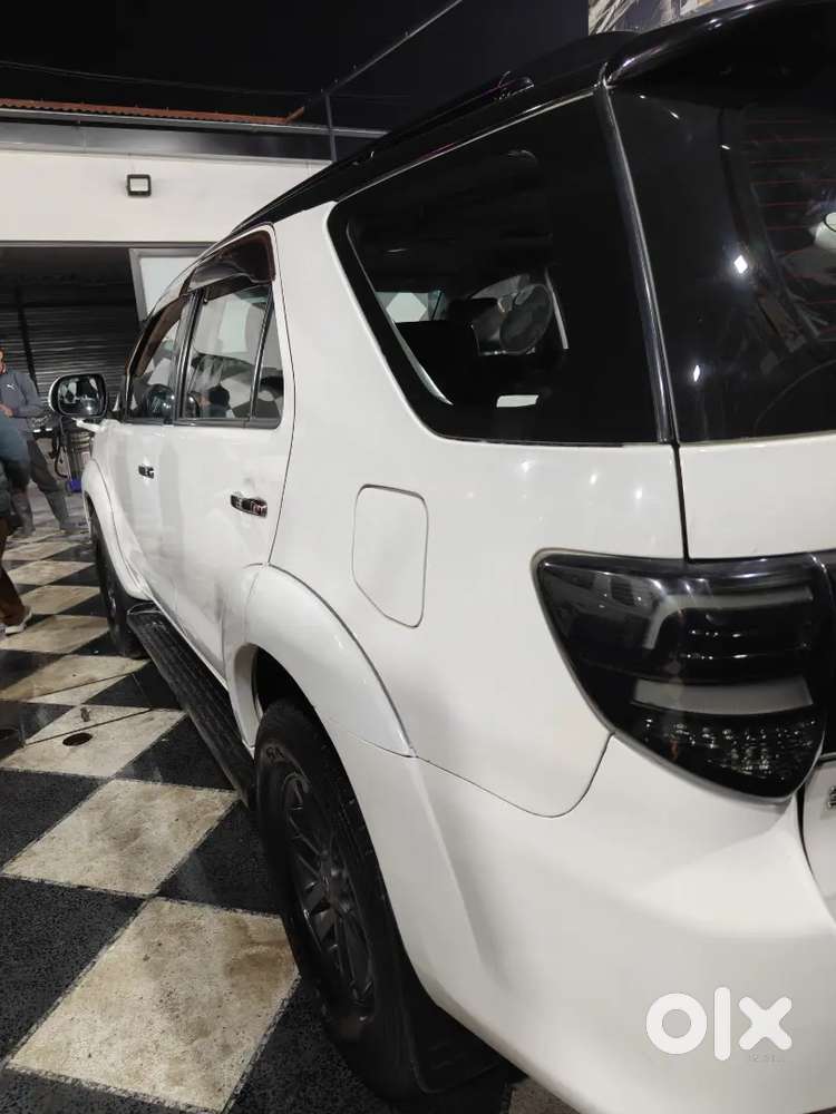 Toyota Fortuner 2016 Diesel Well Maintained